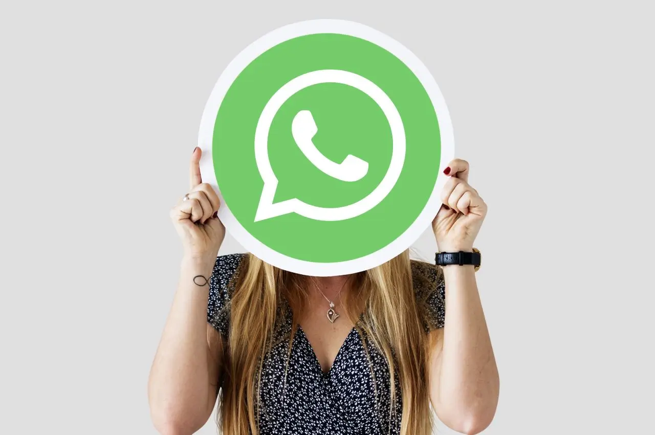Non rispondere mai a questi messaggi su WhatsApp: ecco il rischio che corri immediatamente