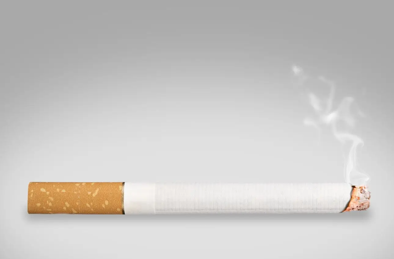 Fumi la sigaretta elettronica? Ecco quante sostanze cancerogene stai inalando